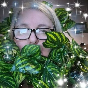 Meet your Posher, Caroline